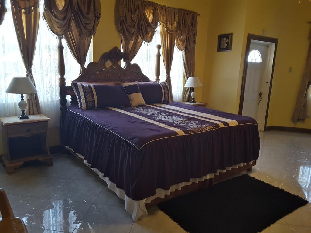 Cazwin Villas Montego Bay Cameră foto